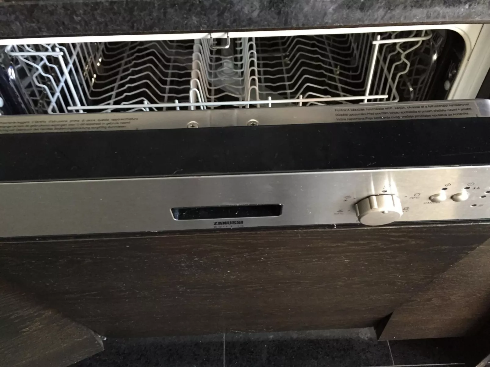 Villa "Vivenda Vila Nova"-Image-tags.info