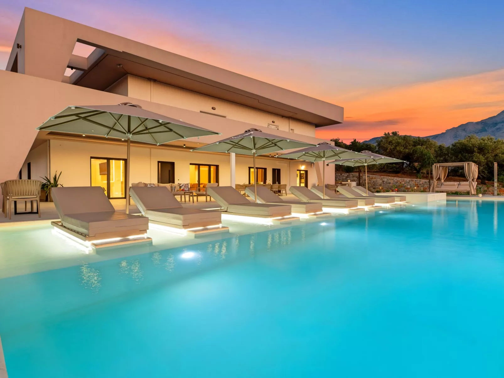 Celestial Villa Privater Pool und Jacuzzi-Buiten