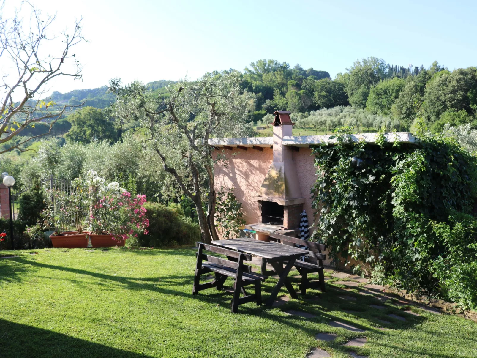 Campo del Rosario-Buiten