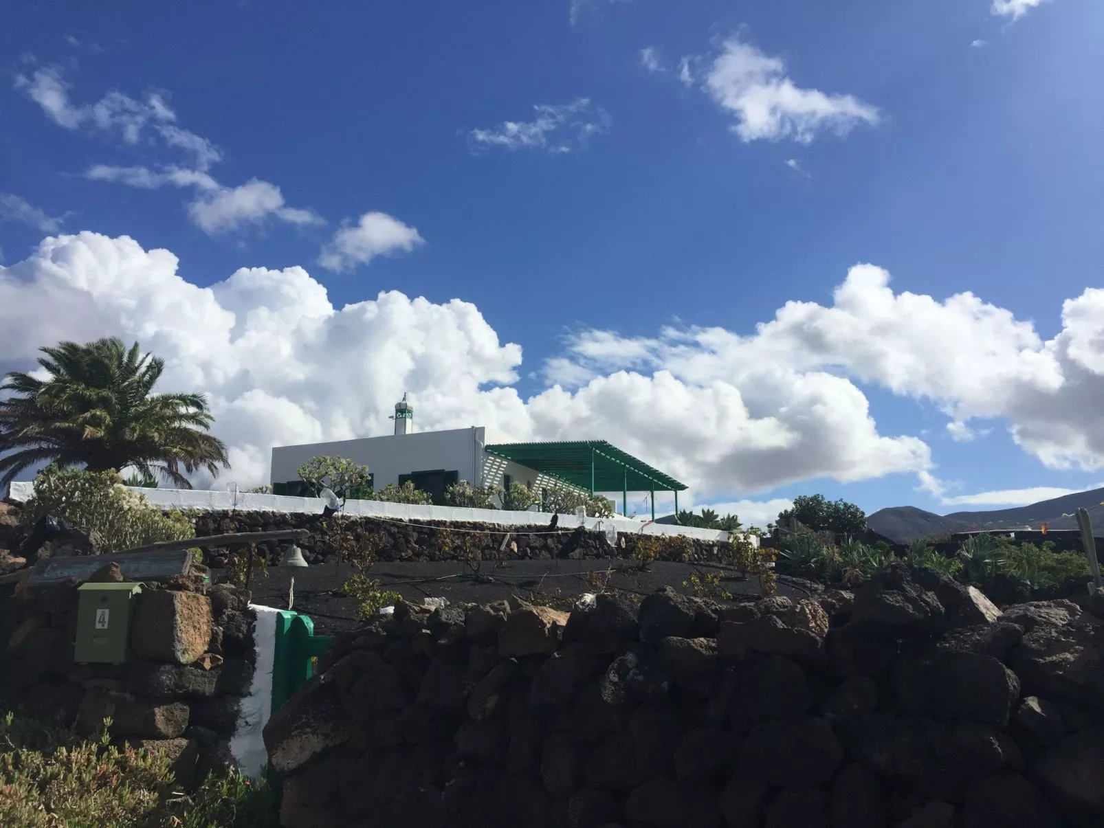 Finca mit Pool und herrlichem Meerblick-Buiten