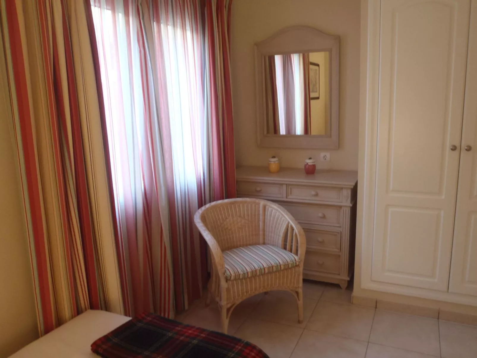 Luxuriöse Ferienwohnung mit Sonnenterrasse-Binnen