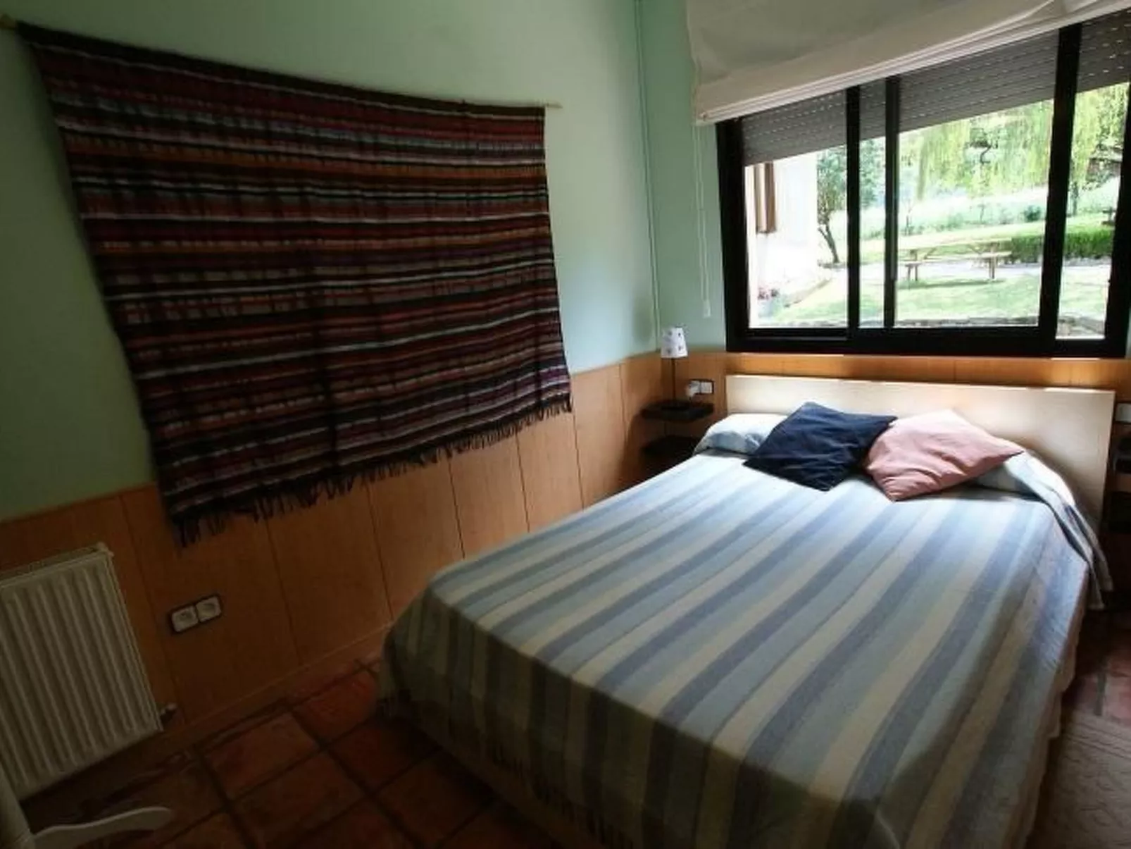 Kleiner Bungalow mit zwei Schlafzimmern.-Binnen