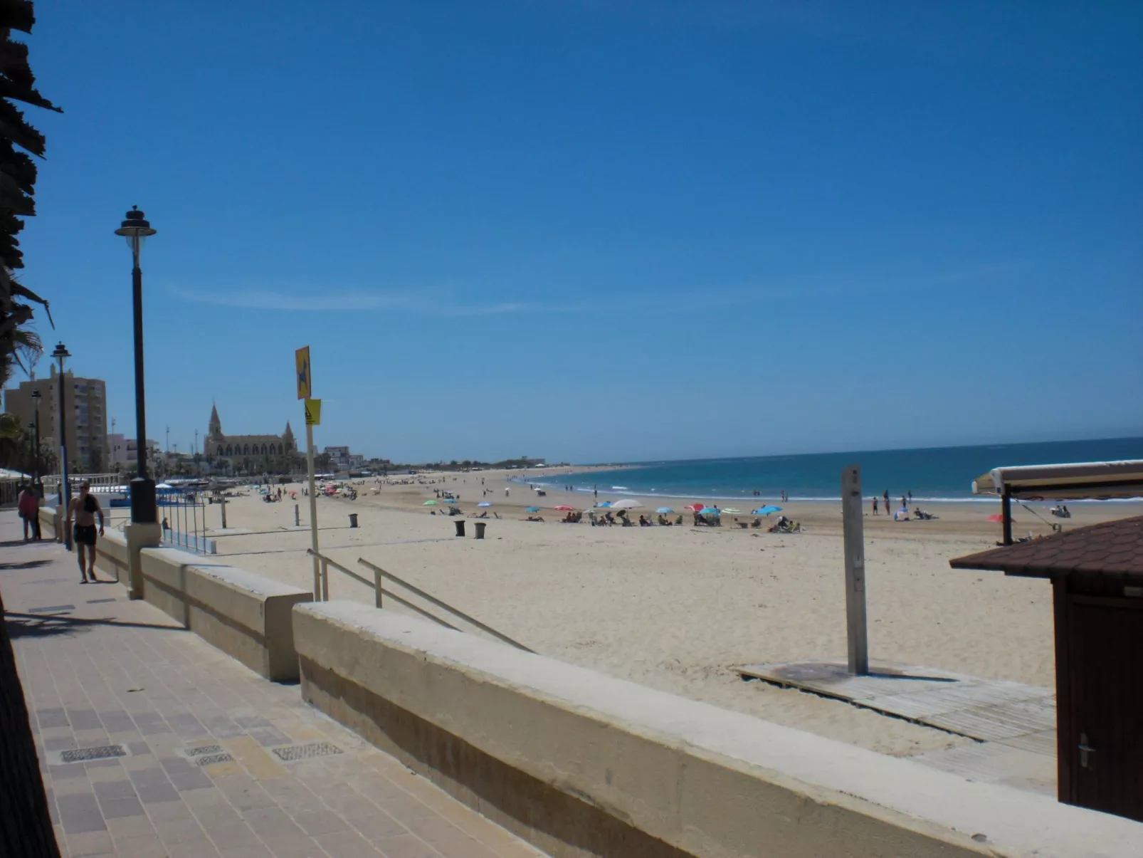 Touristenwohnung "Apartment" mit Terrasse-Binnen