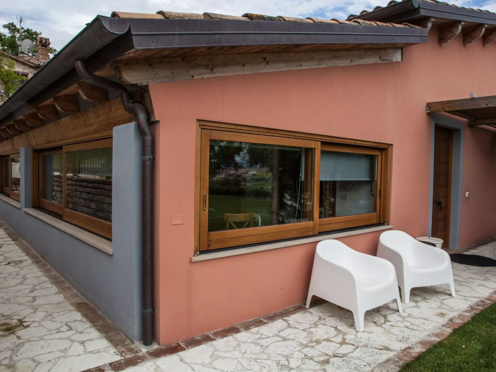 'Orion' mit Terrasse-Buiten