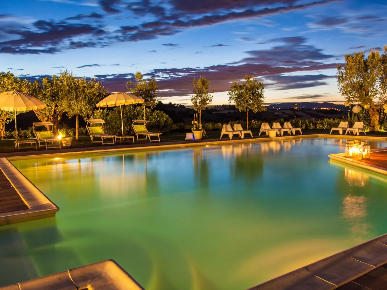 Wohnung mit Privatparkplatz-Buiten