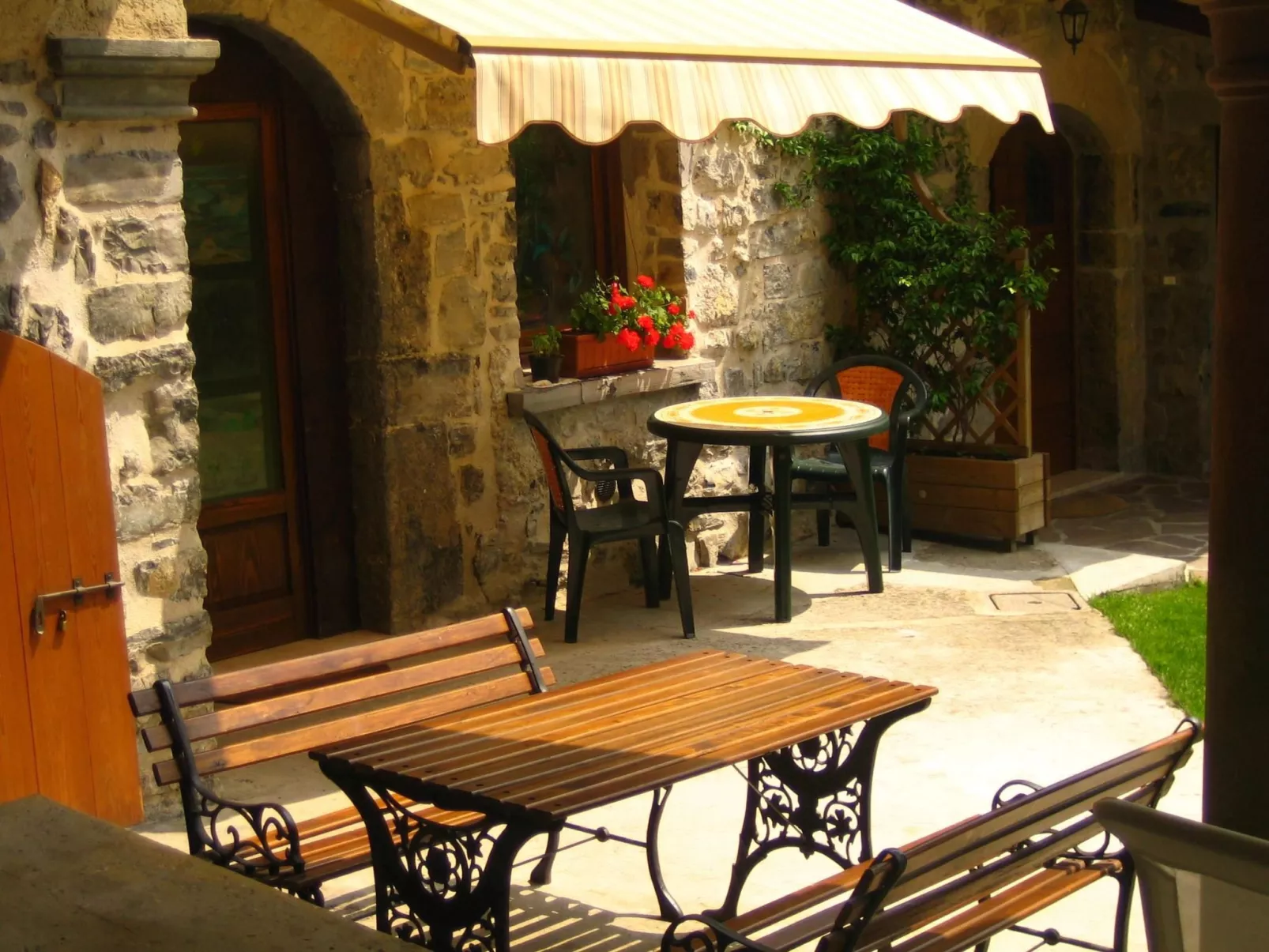 Studio-Apartment mit Zwischengeschoss in einem historischen Gebäude in Zorzino-Buiten