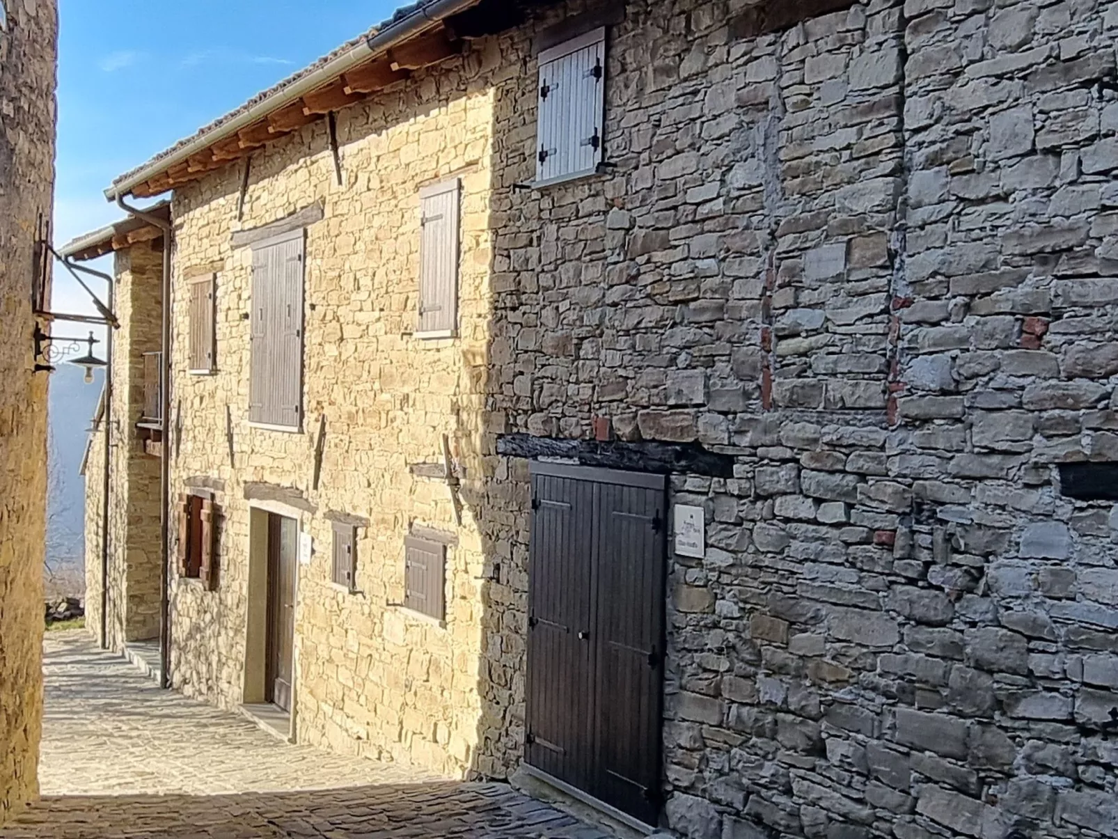 "Roccaverano" in Cascina Bricco-Binnen