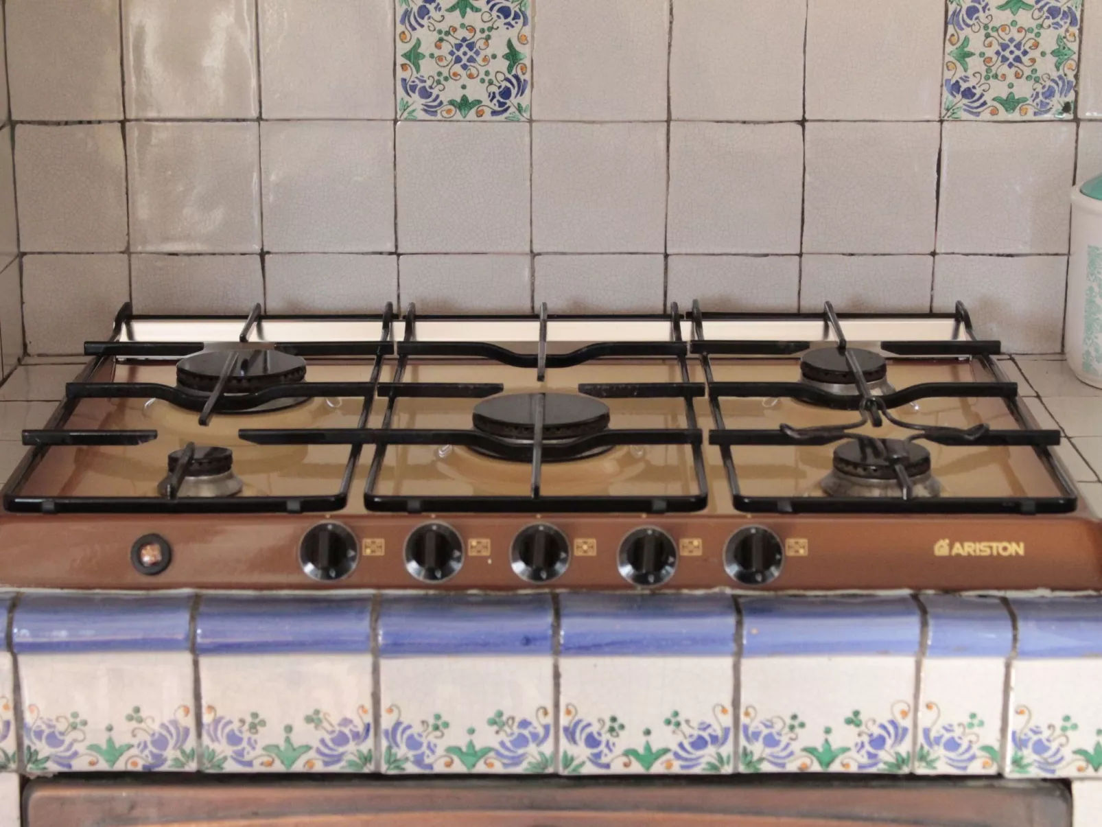 "Daphne Experience".-Binnen