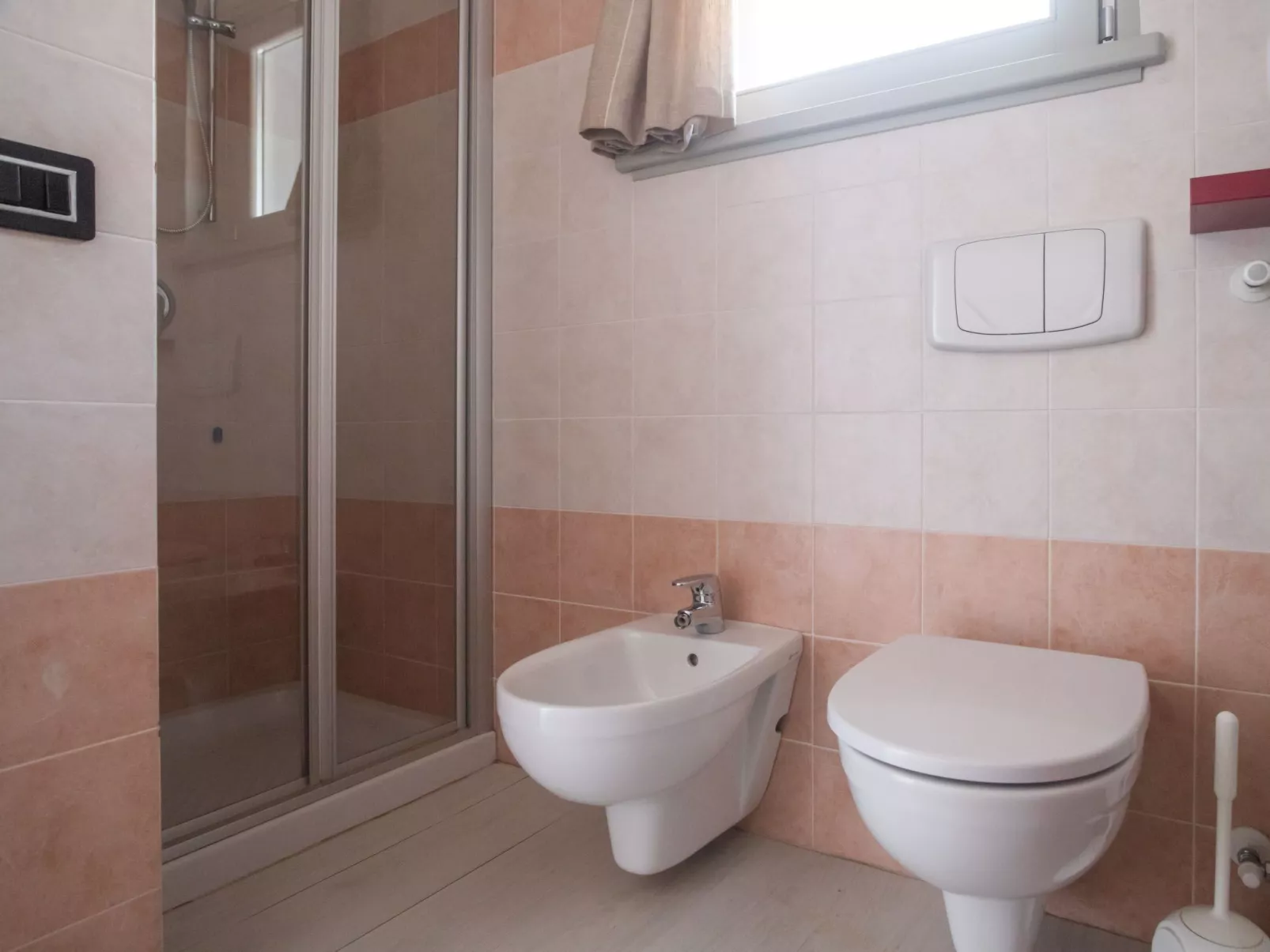 Beatrice - Haus mit Pool und Terrasse am Iseosee-Binnen