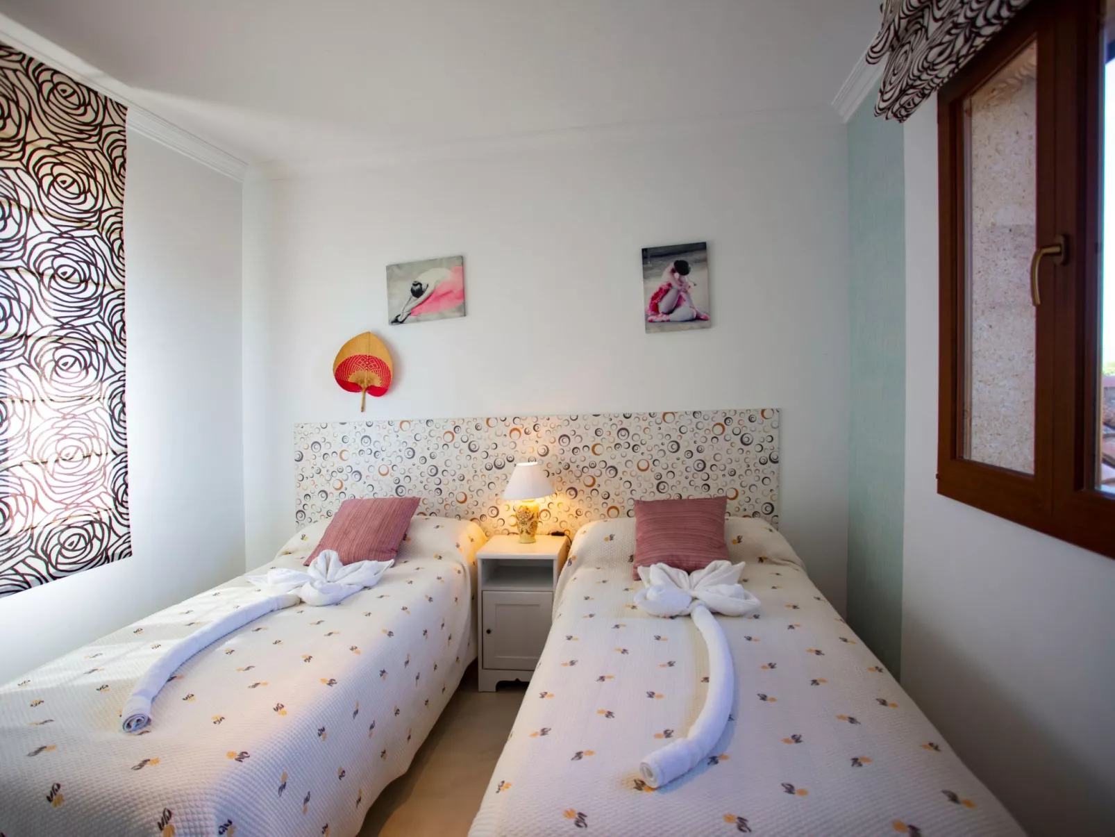 Can Vanrell, mit Schwimmbad, Jacuzzi und Rasenfläche.-Binnen