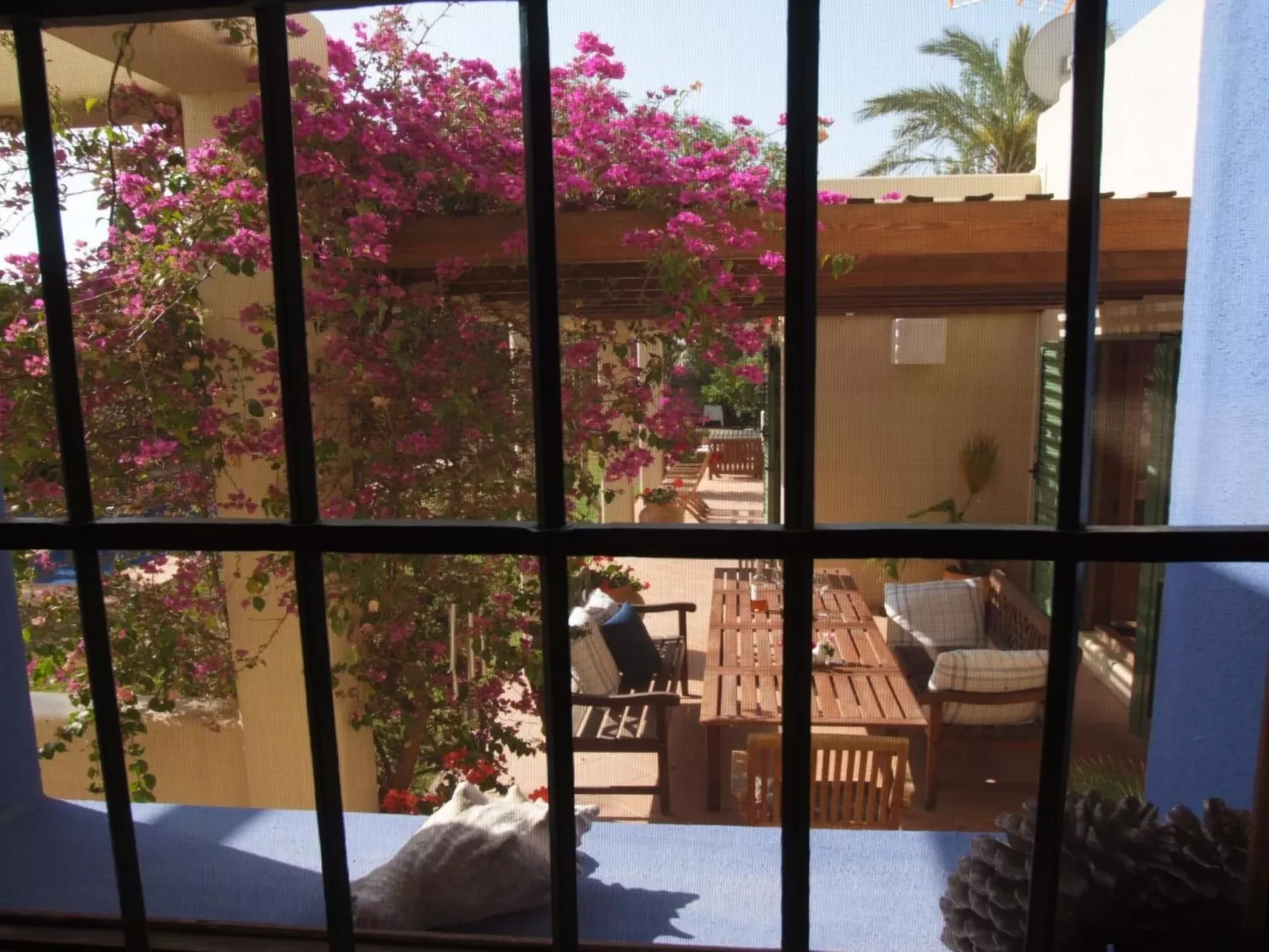 Schöne Villa für 6 Personen mit Schwimmbad-Binnen