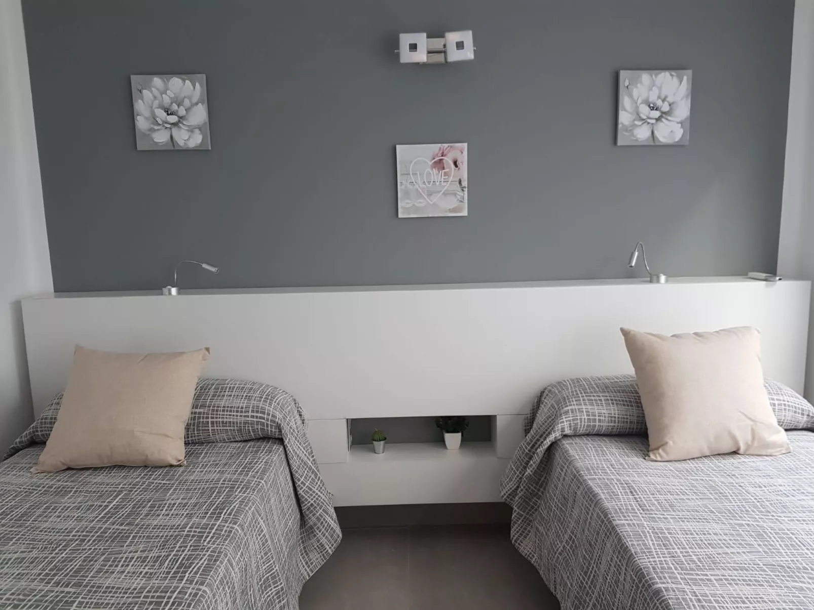 Widder vor dem Meer-Binnen