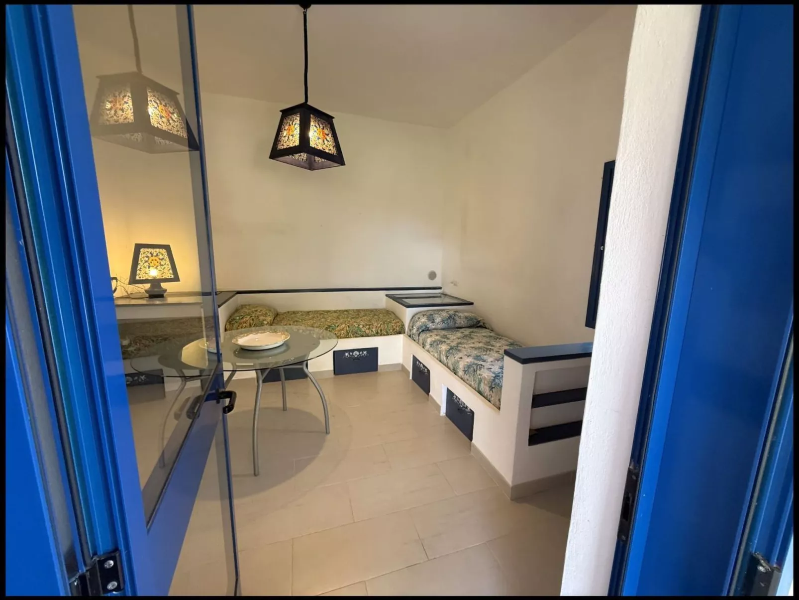 Villa in Panoramasprache, nur wenige Minuten vom Meer entfernt-Image-tags.info