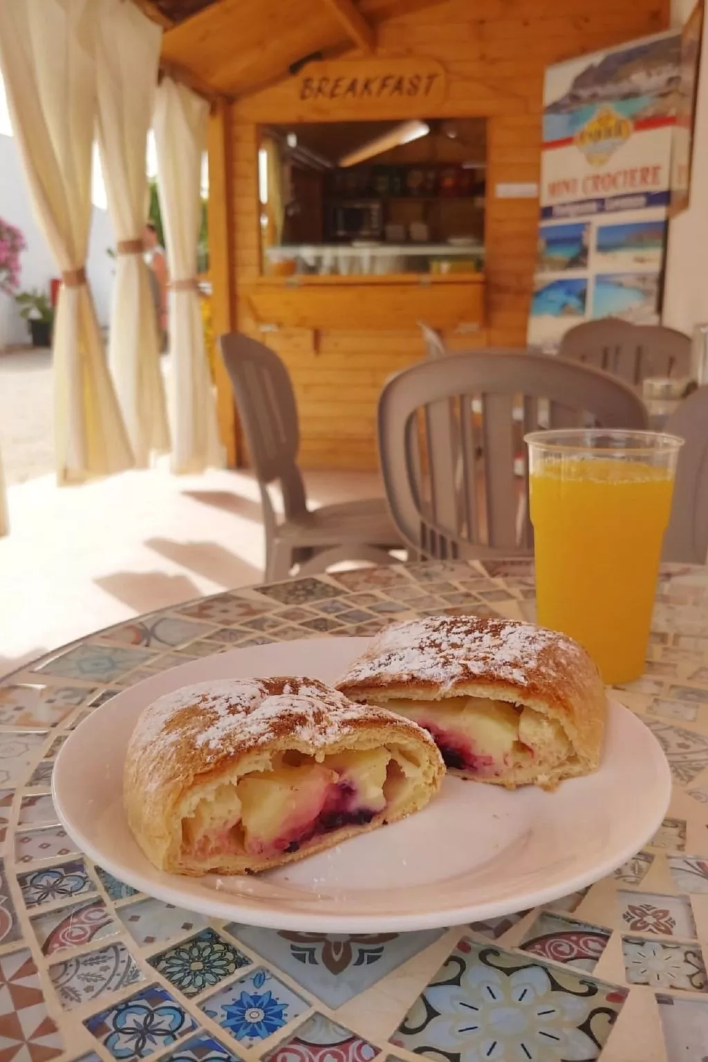 In Marsala mit Terrasse, gemeinschaftlichem Pool und Grill-Binnen