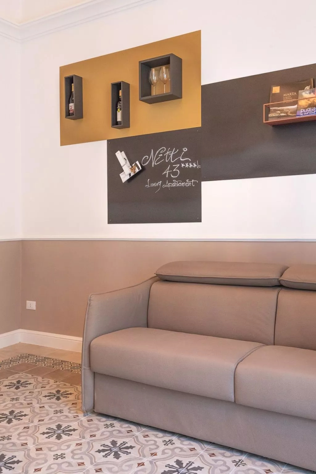 Wohnung in Taranto mit privatem Parkplatz-Binnen