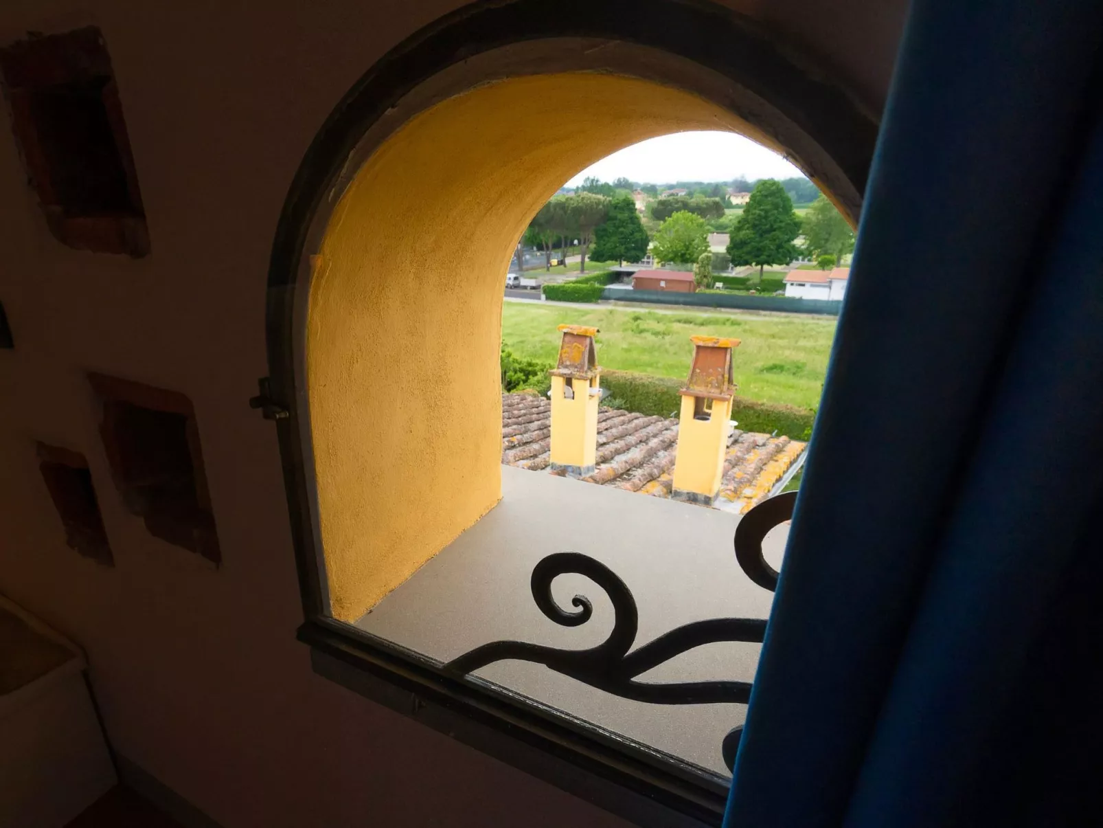 Zwei-Zimmer-Wohnung La Colombaia mit Garten-Buiten