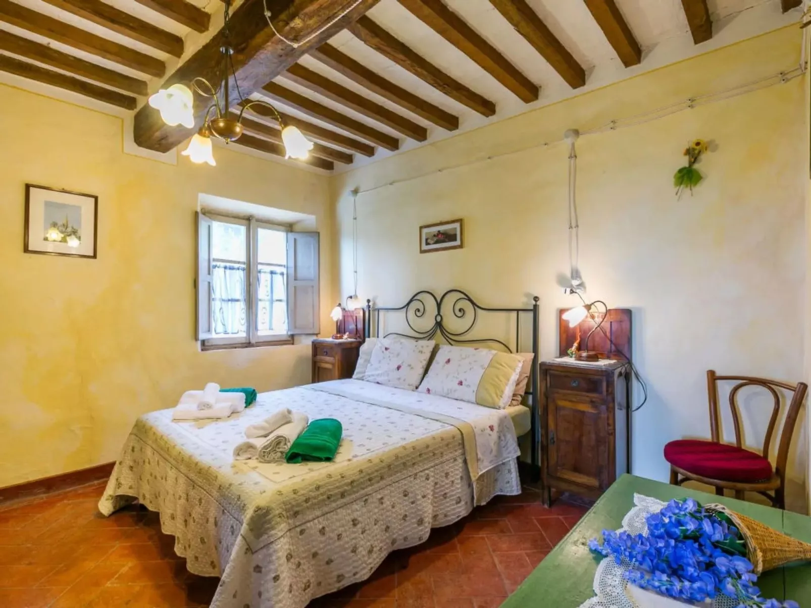 Vier-Zimmer-Wohnung 2 Bäder mit Schwimmbad zur alleinigen Nutzung-Image-tags.info