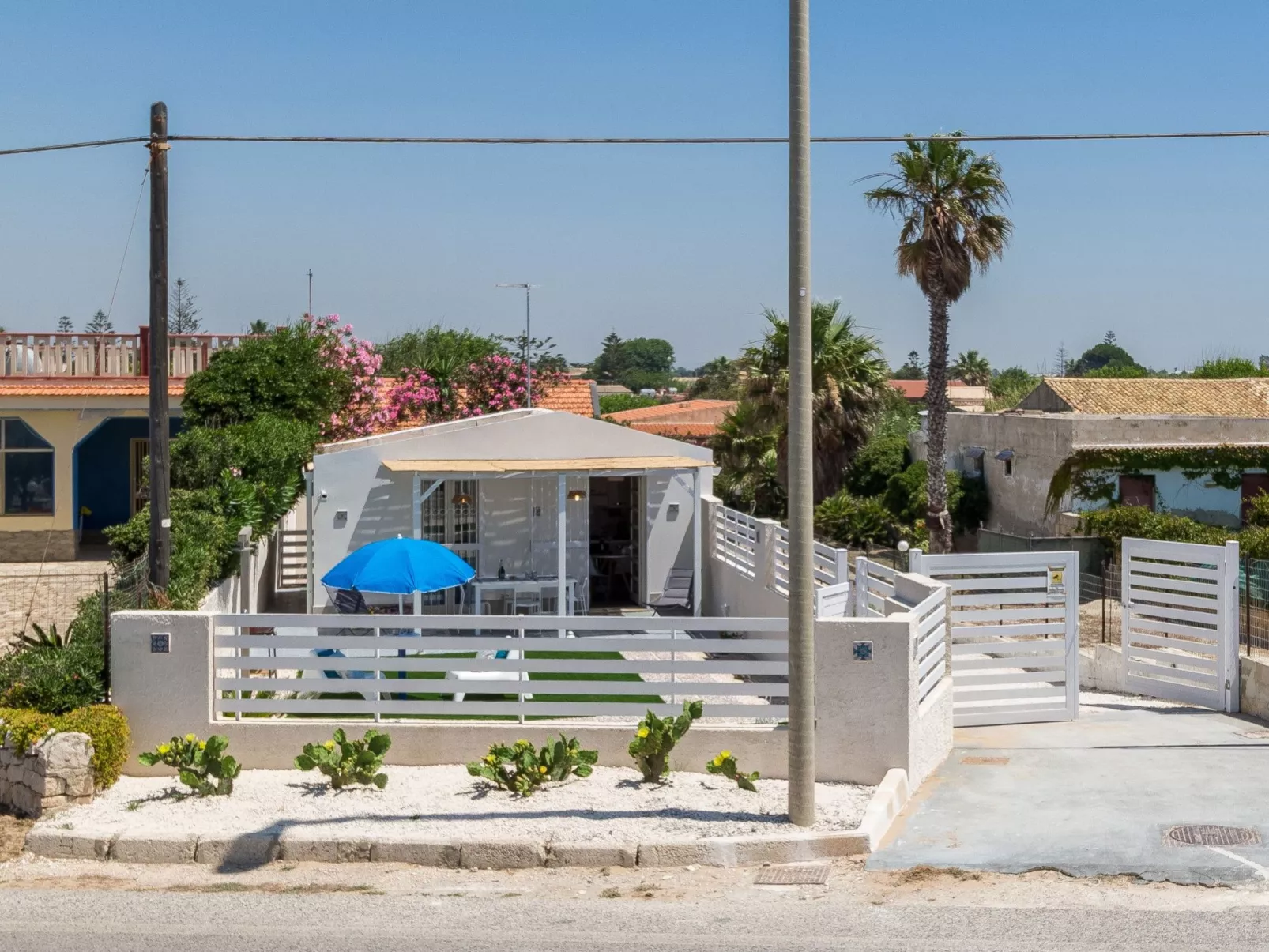 Oneiro, Unterkunft am Strand mit großer Terrasse-Image-tags.info