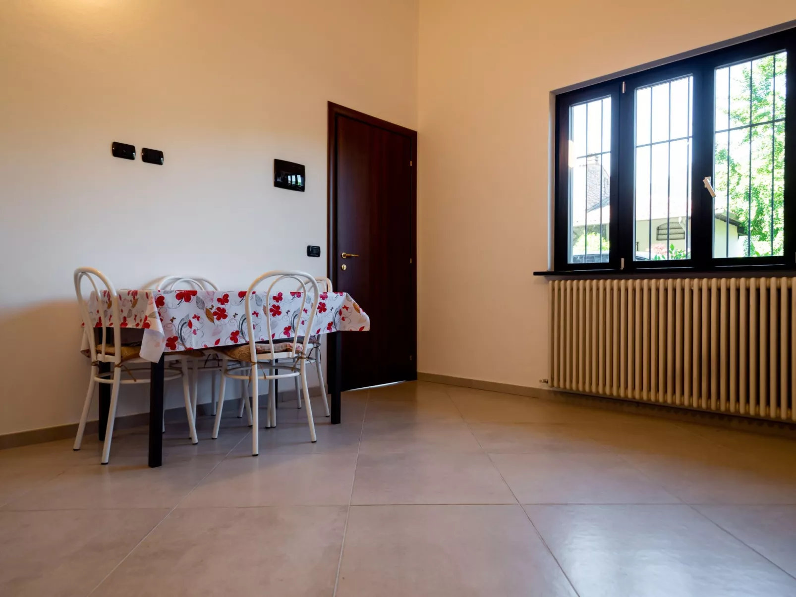 Ein-Zimmer-Wohnung Diamante-Binnen