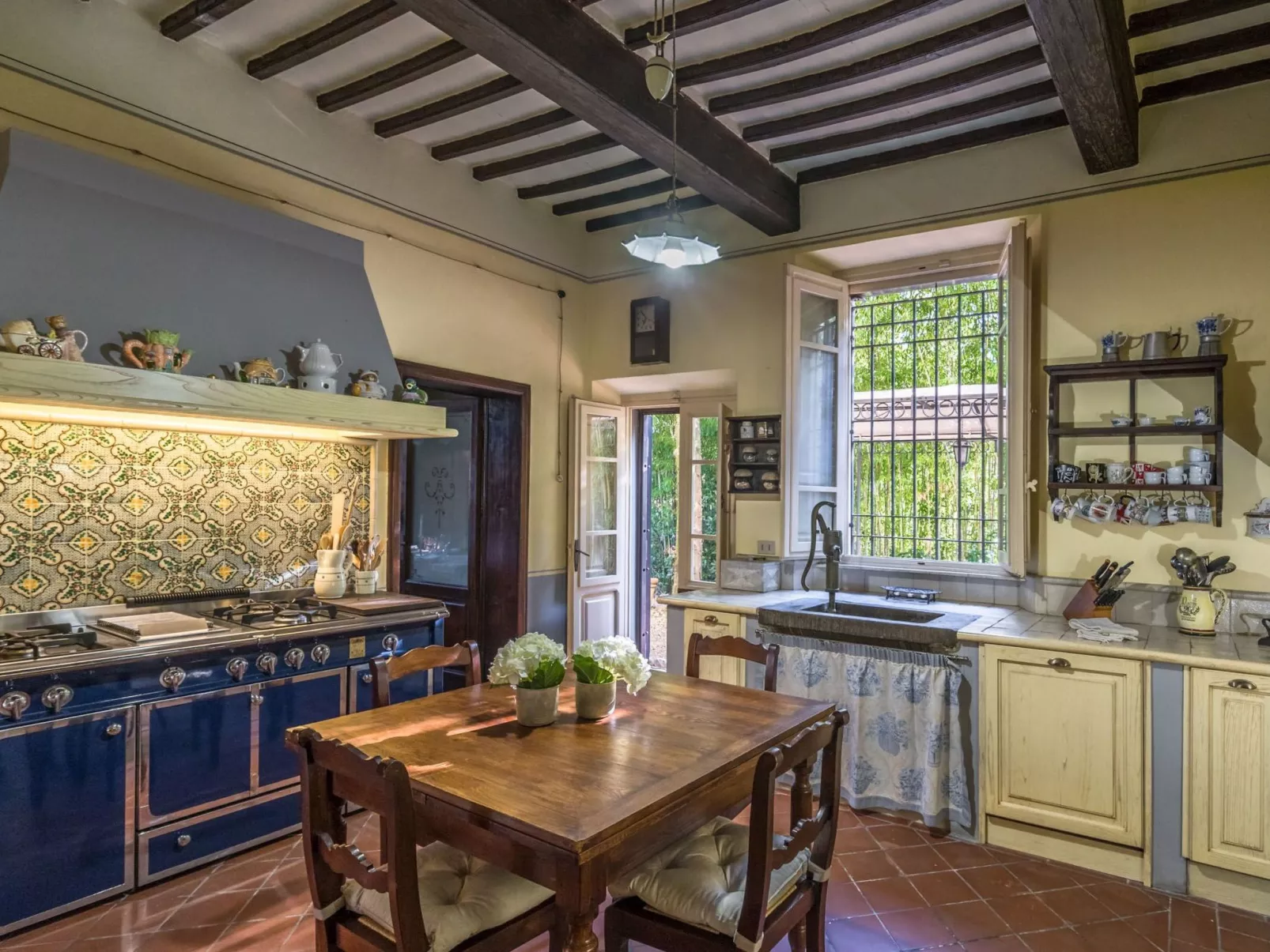 Villa mit Garten und privatem Pool-Binnen