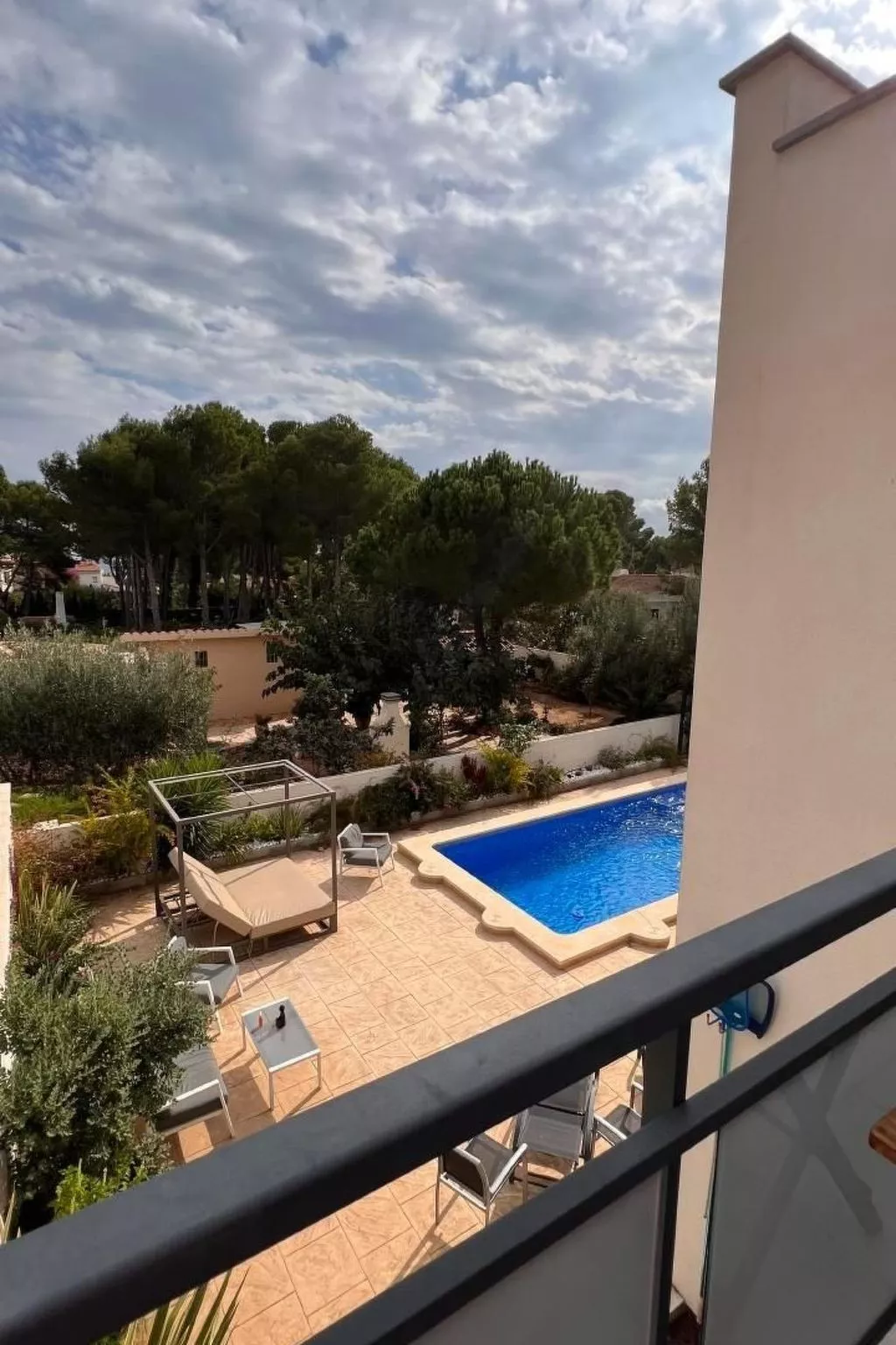 CASA TRES CALES-Image-tags.info