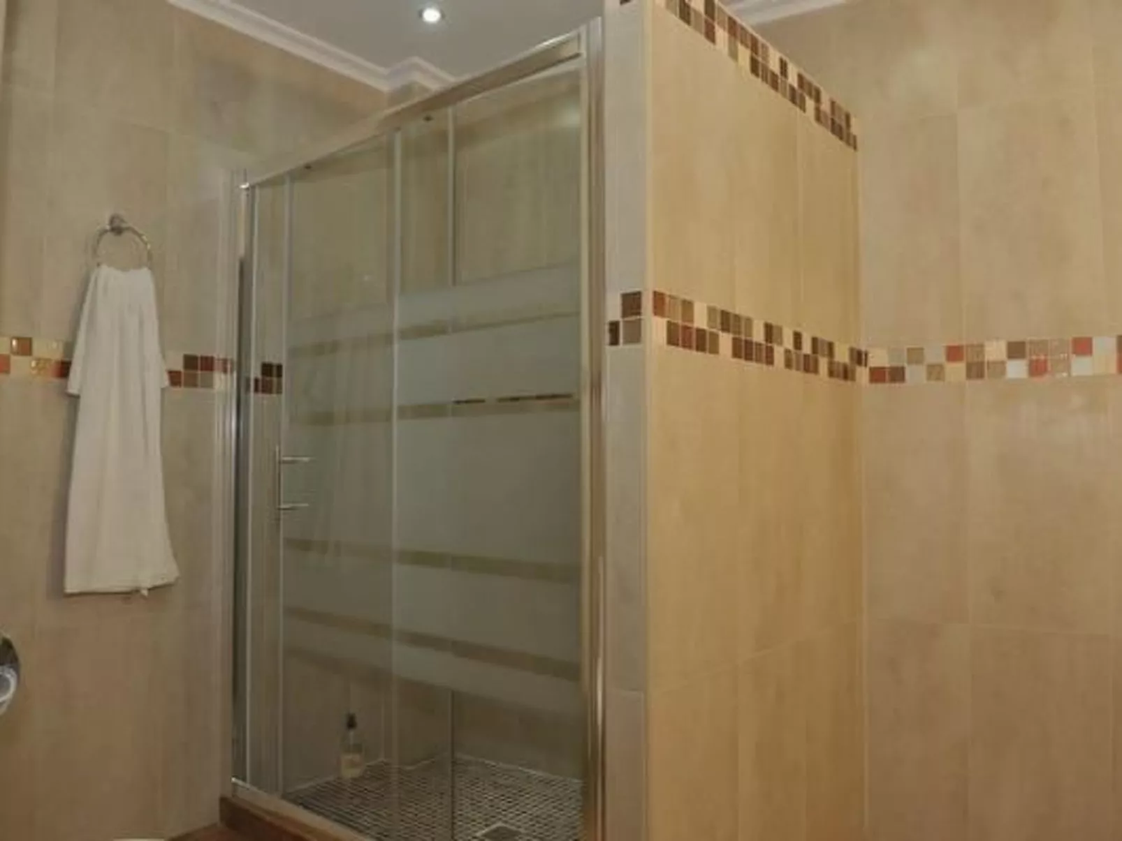 "Yovalu1" mit Balkon-Binnen