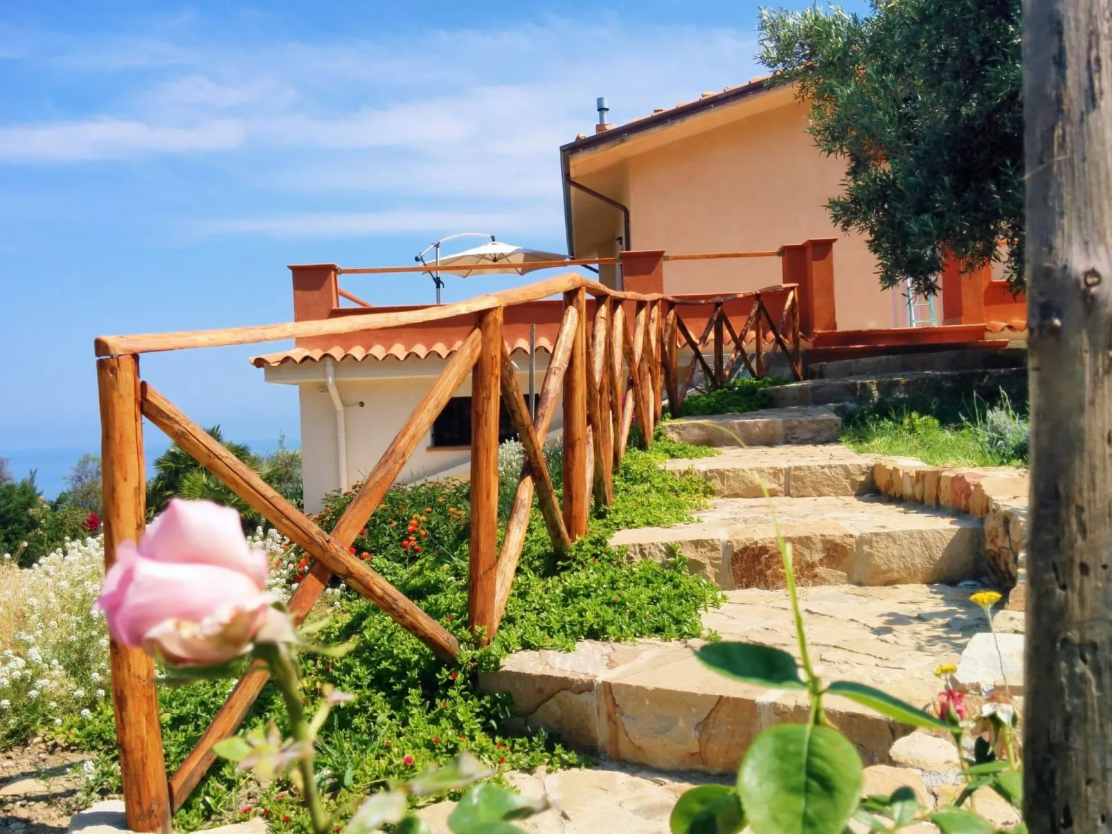 Terramare' Wohnung mit Wasserblick-Buiten