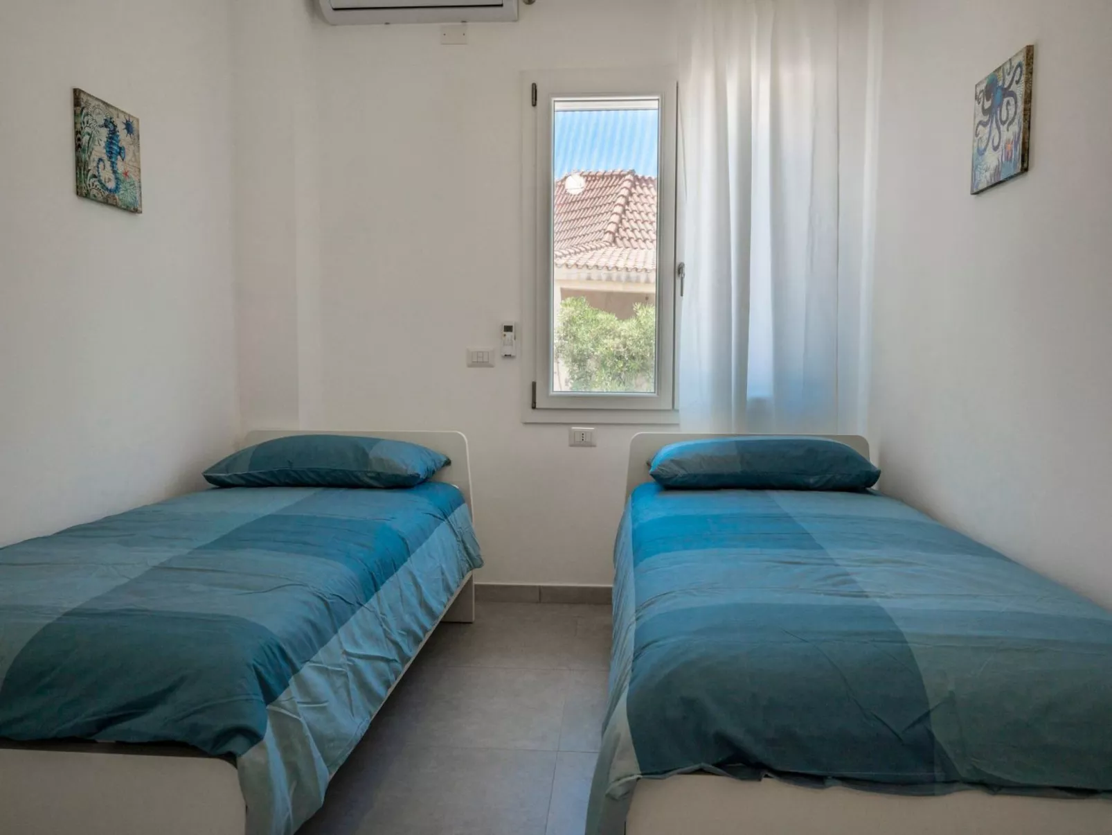 Für 10 Personen an der Küste Siziliens-Binnen