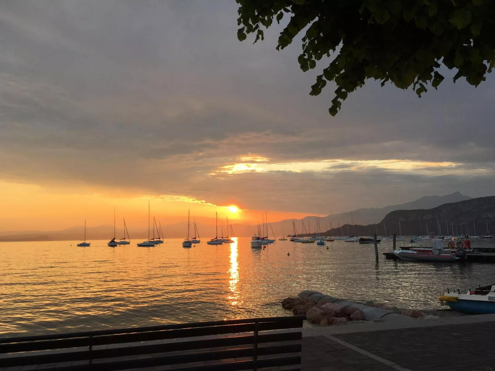 Villetta Montavolo in traumhafter Panoramalage-Buiten