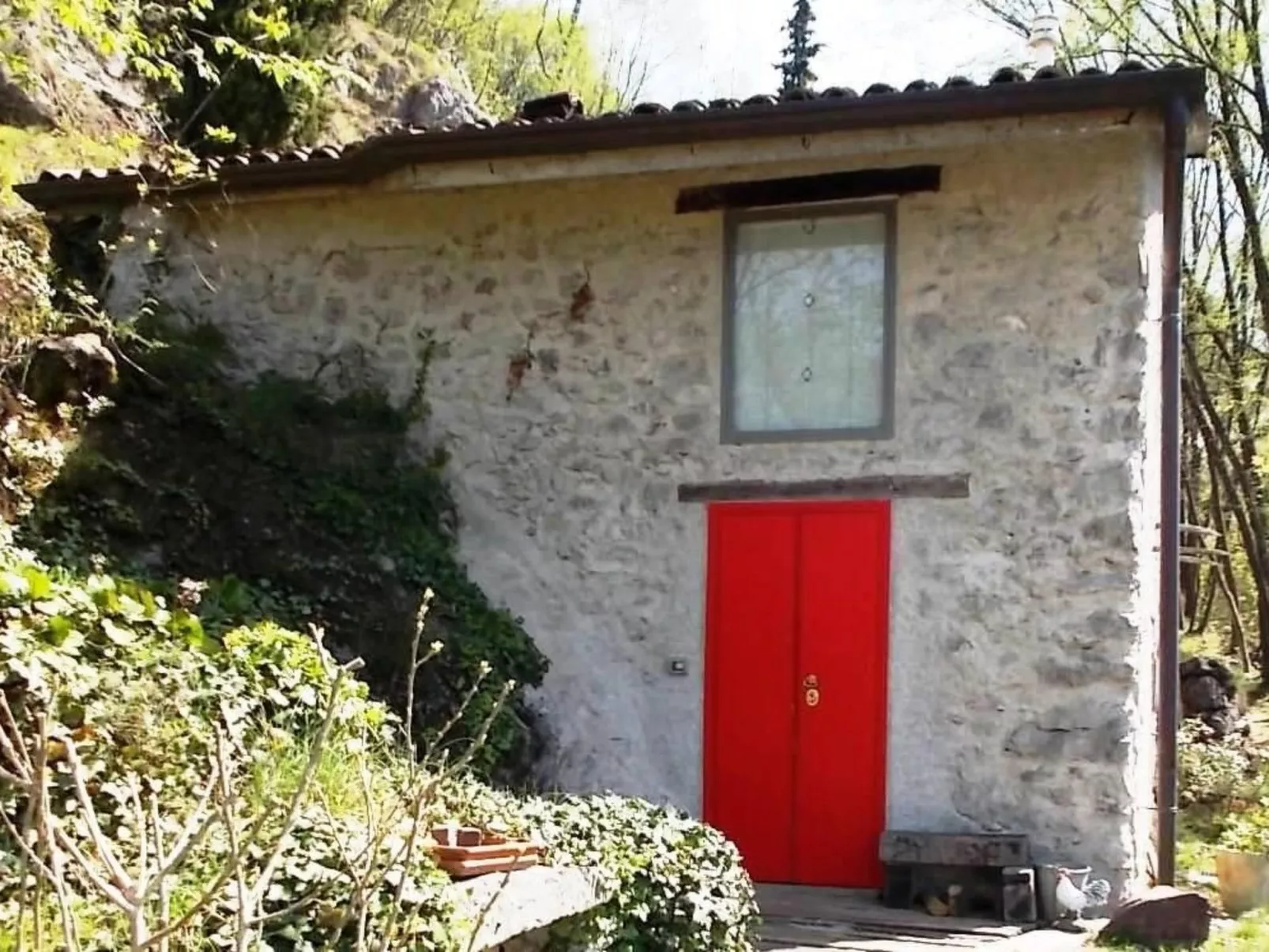 Niederwaldhaus in Solto Collina-Buiten