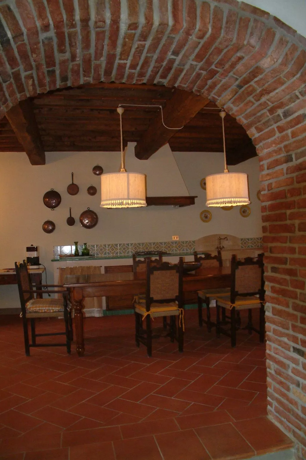 Villa 'Cimpoli casa' mit Garten und Grill-Binnen