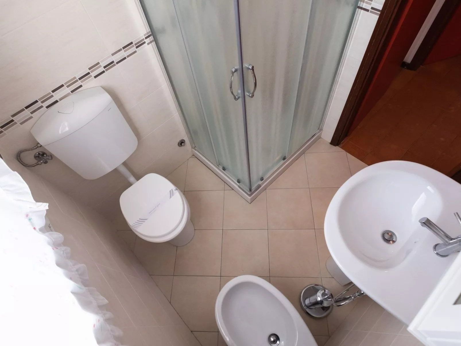 In Lido Delle Nazioni mit Großem Garten-Binnen