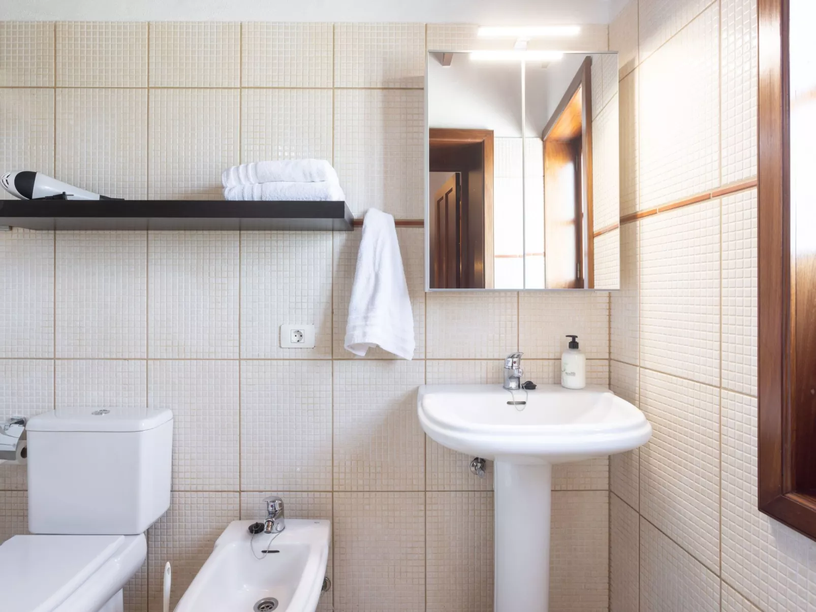 Cruz de los Martillos-Binnen