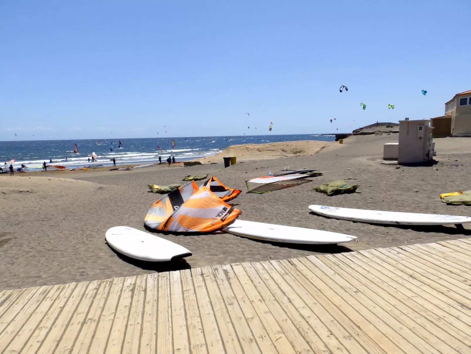 Haus mit Wifi und Terrasse direkt am Strand-Buiten