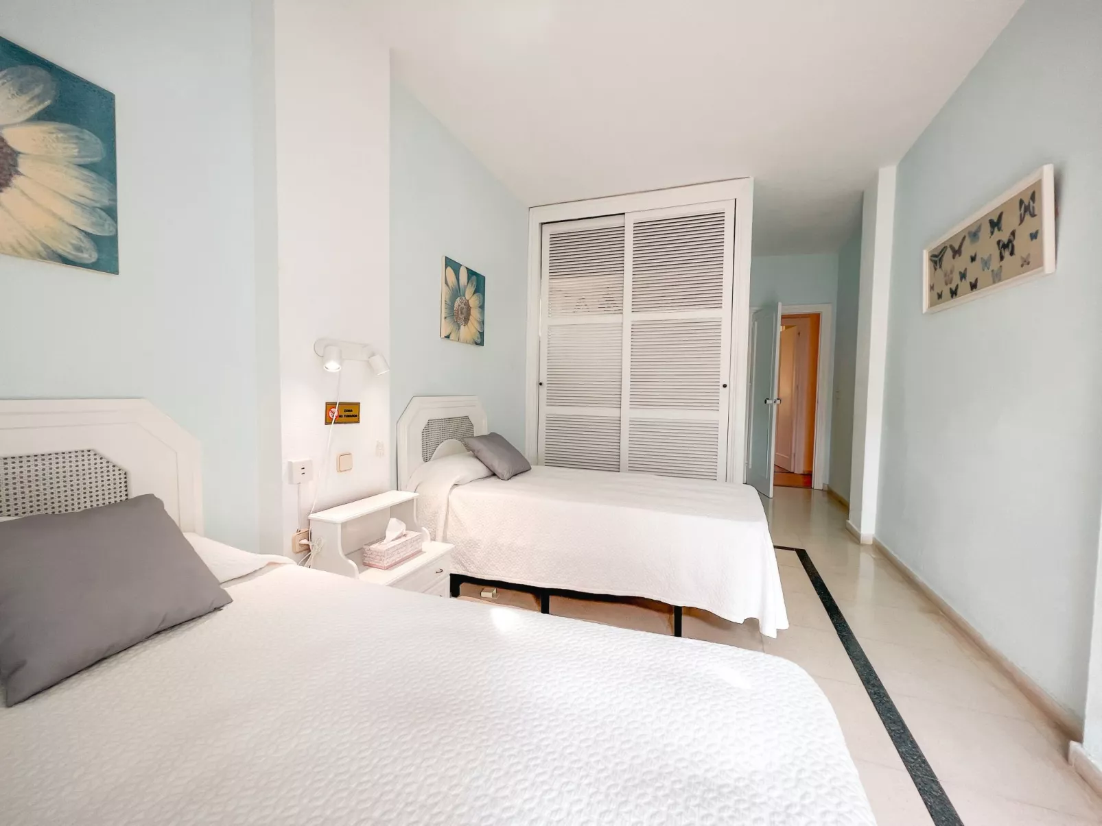 Schöne Villa, großer Pool und Garten-Binnen