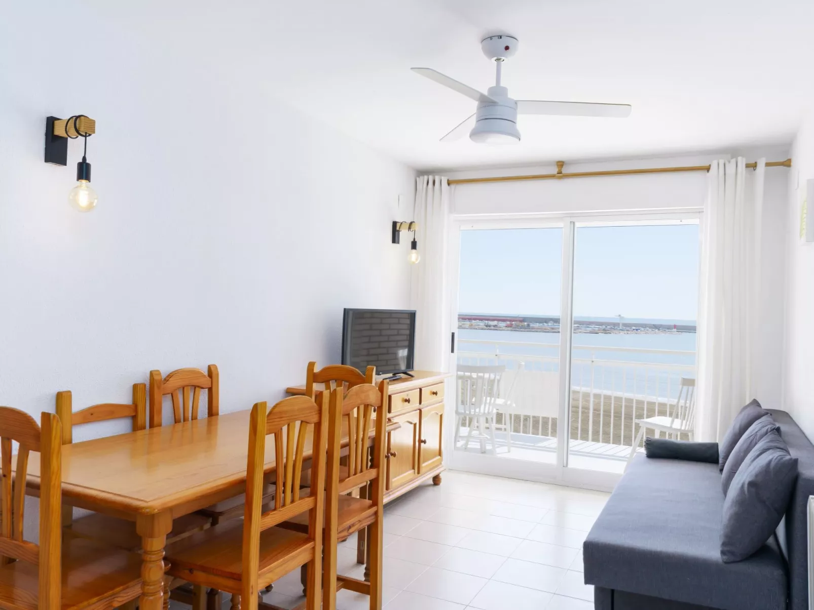 Forner Apartments - Mit Meerblick-Binnen