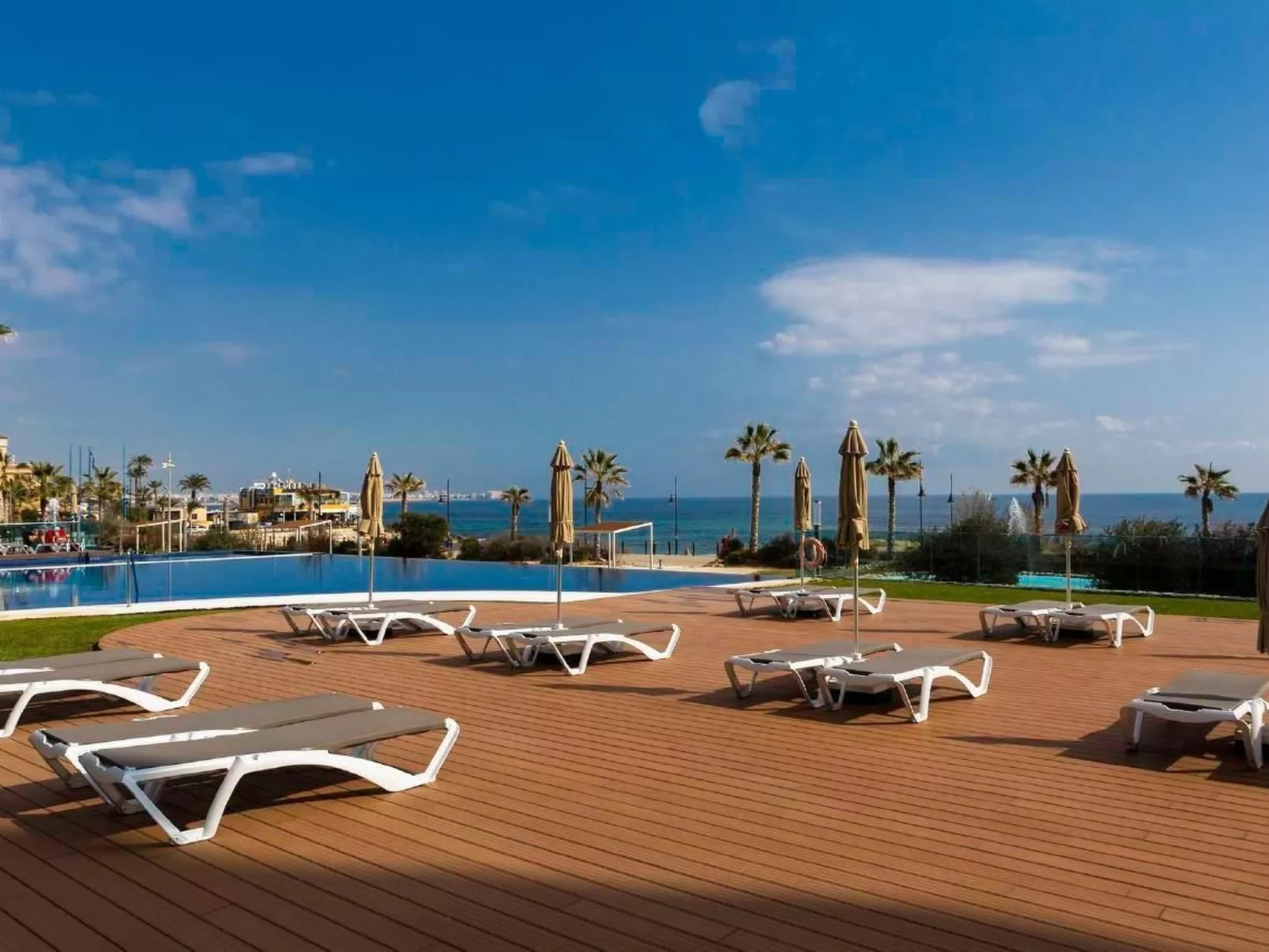 Sea Senses' Suite mit Gemeinschaftspool-Buiten