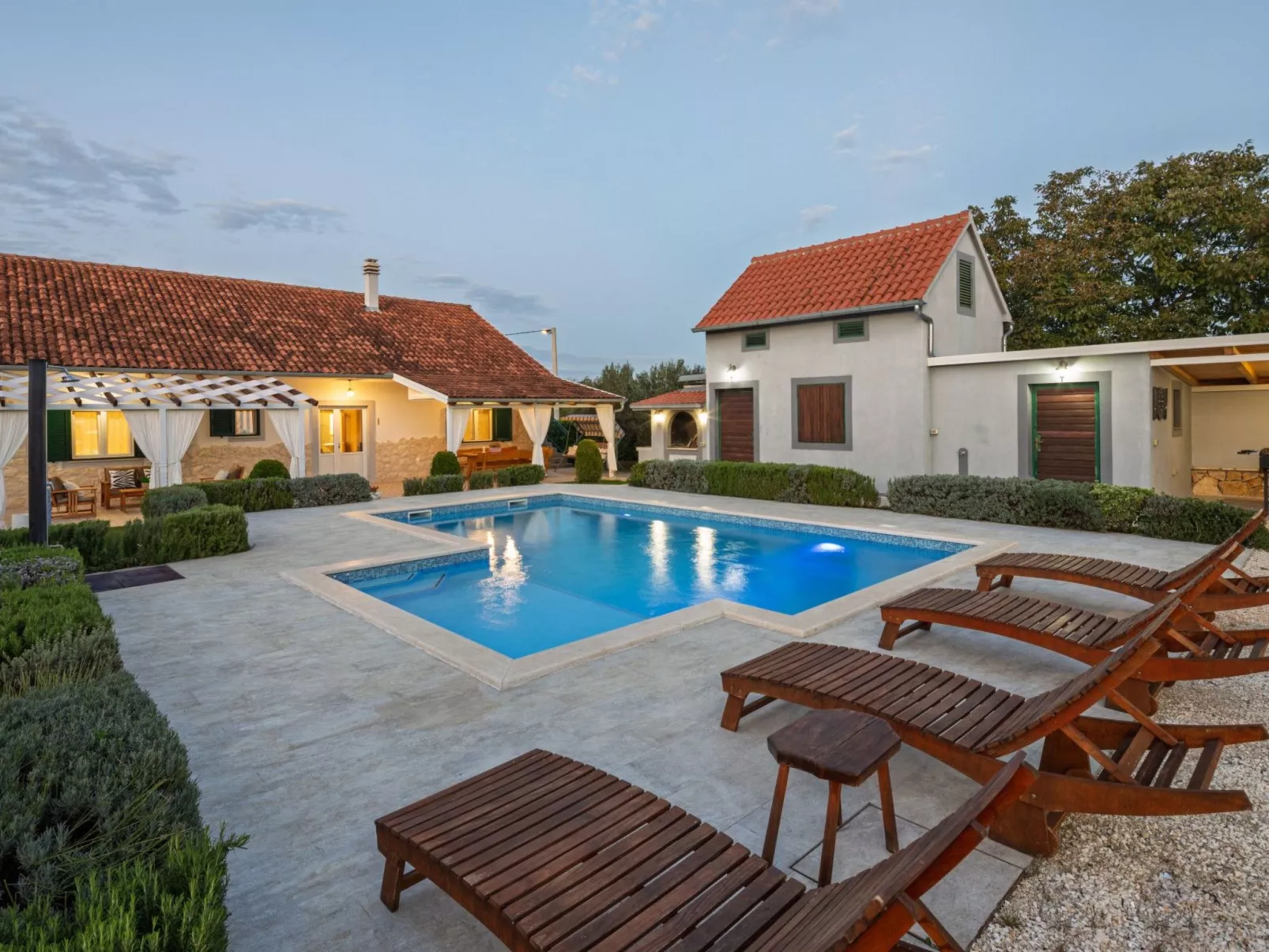 Villa Mirkov San-Image-tags.info