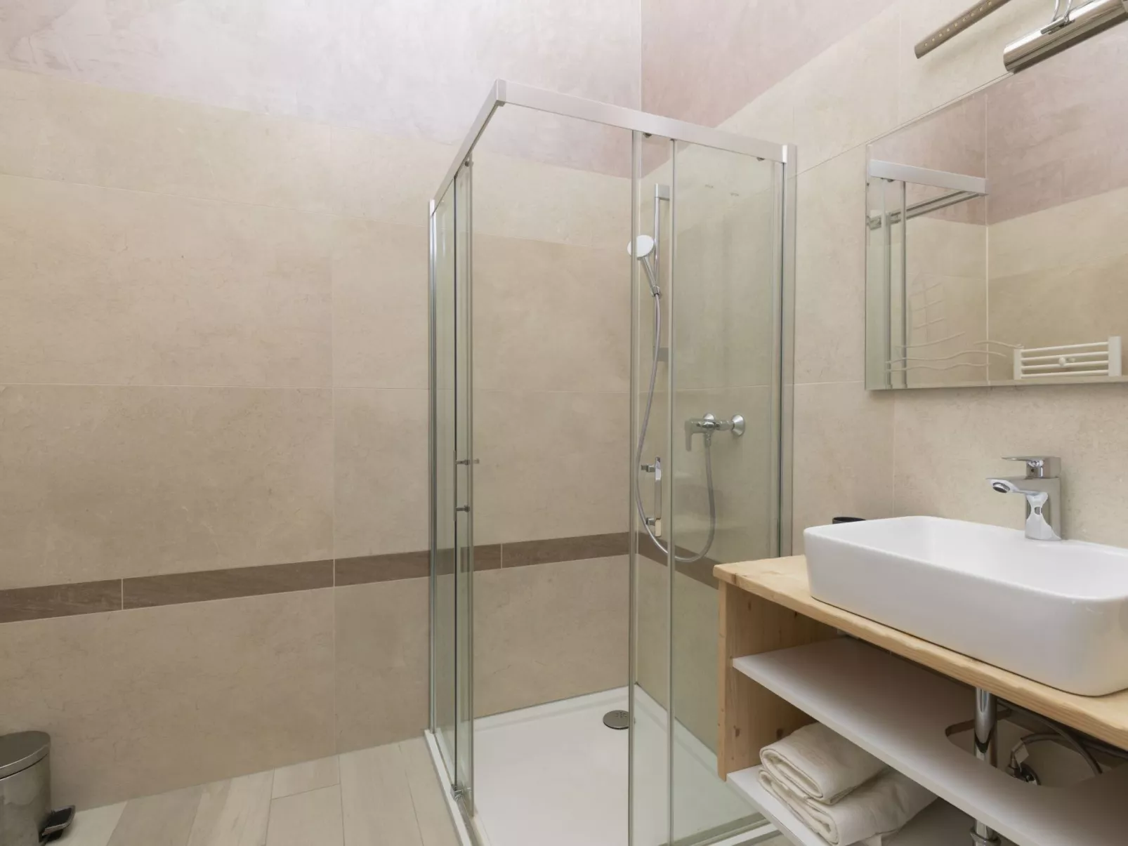 Villa Olivia-Image-tags.info