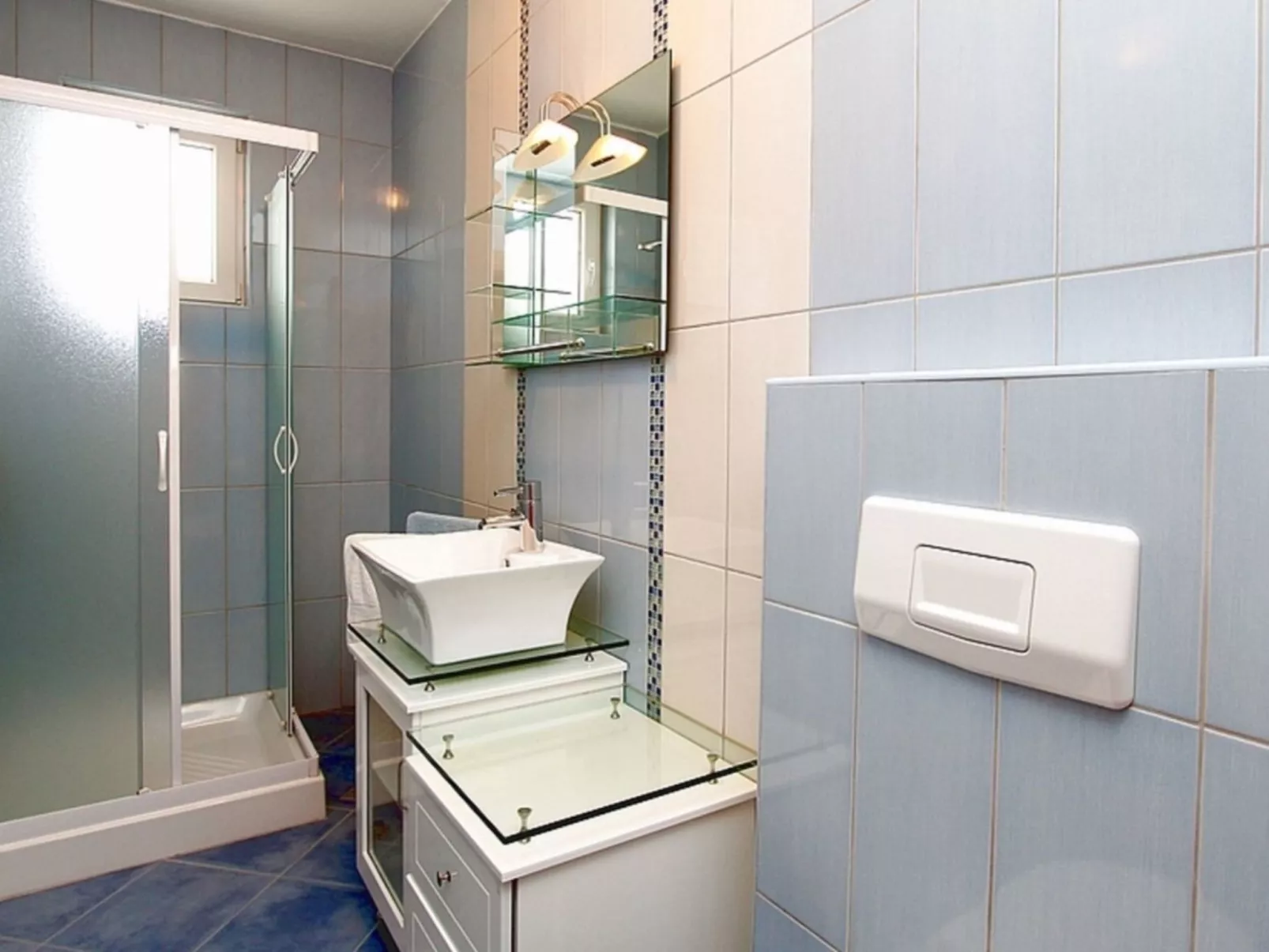 Wohnung mit privatem Garten-Binnen