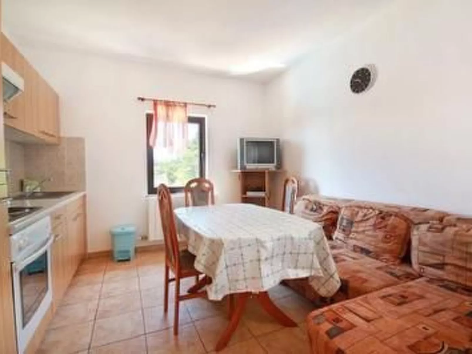 Für 4 Personen ca. 45 m&sup2; in Medulin, Istrien (Medulin und Umgebung)-Image-tags.info