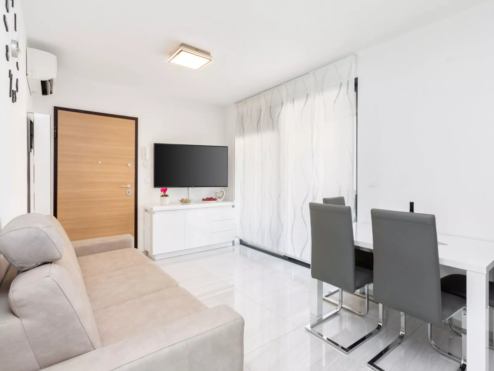 Alex-Betty direkt am Meer-Binnen