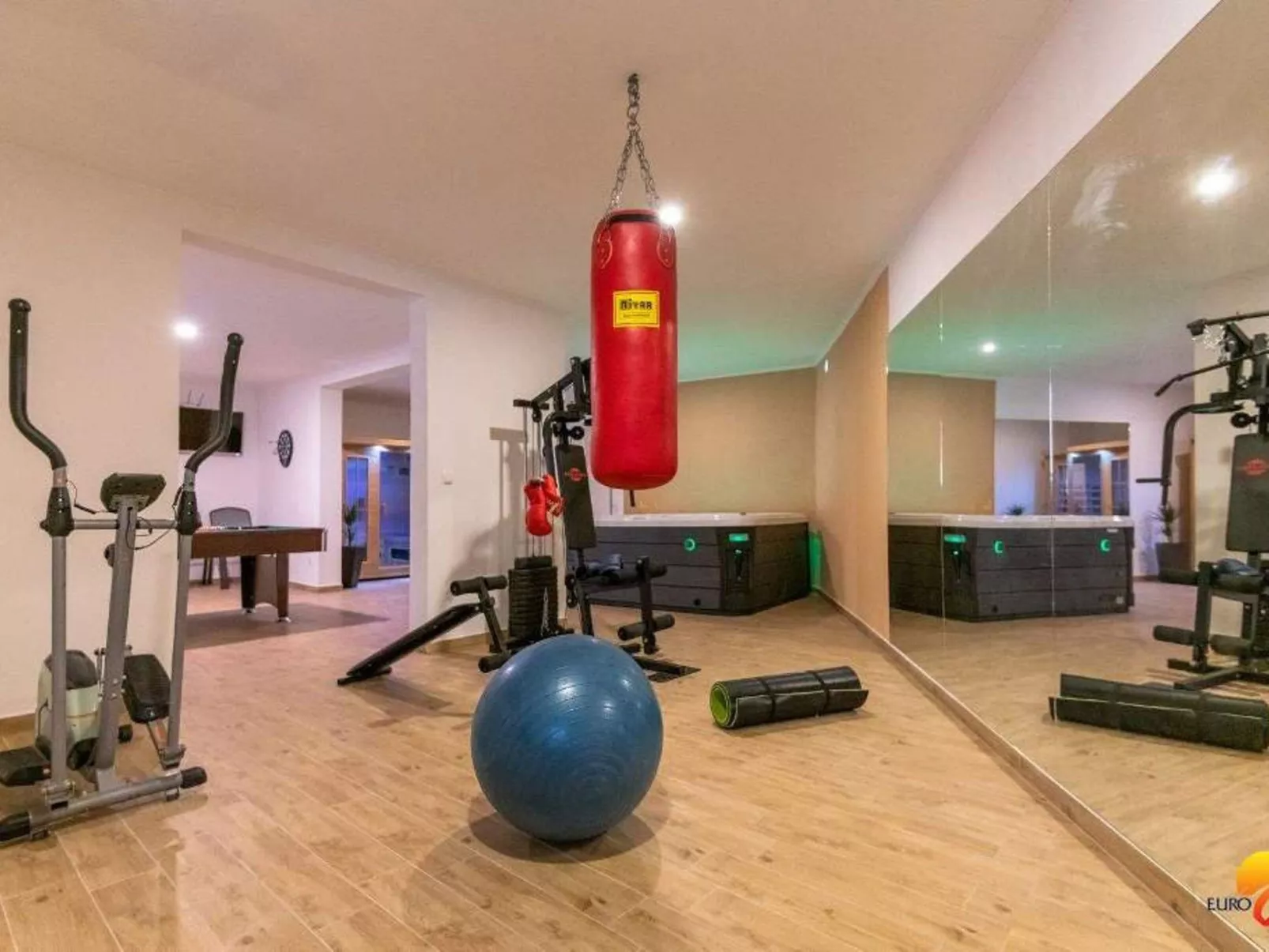 "Paola" mit eigenem Pool-Binnen