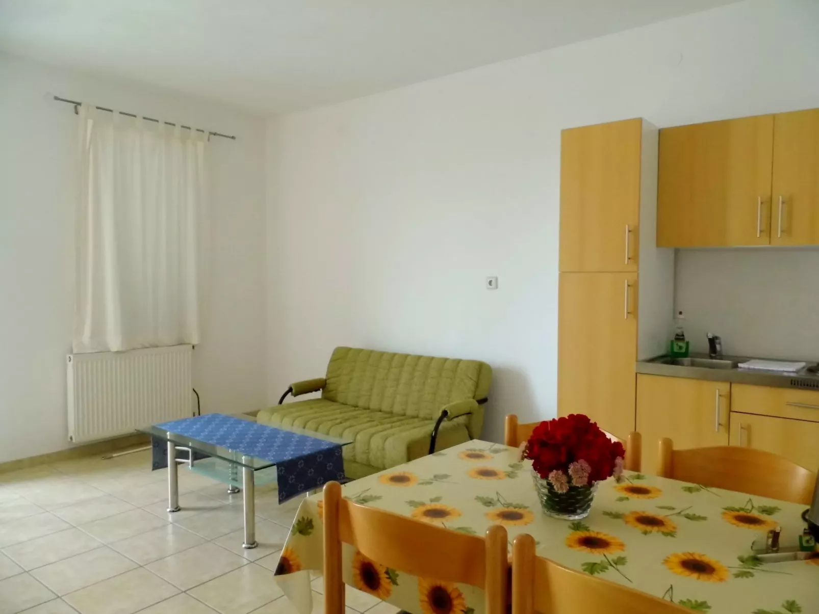 Schöne, geräumige Wohnung in der ersten Etage-Image-tags.info