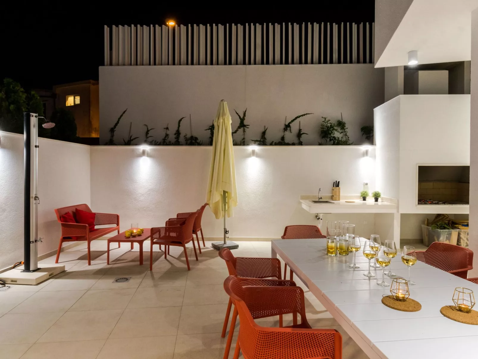 Schöne Villa Zvizdan mit Infinity-Pool-Buiten