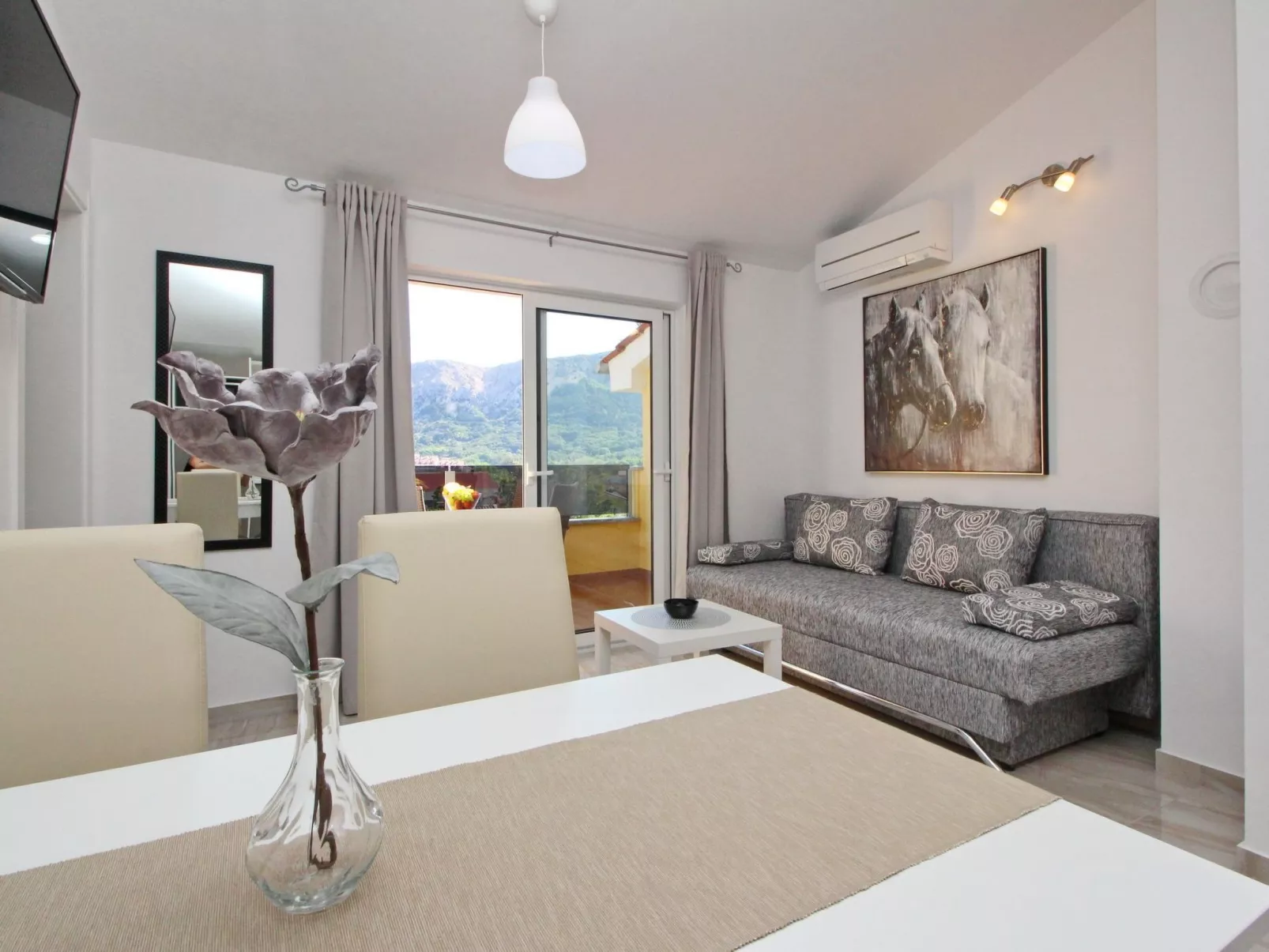 Charmantes Appartement in Baška mit Eigenem Balkon-Binnen