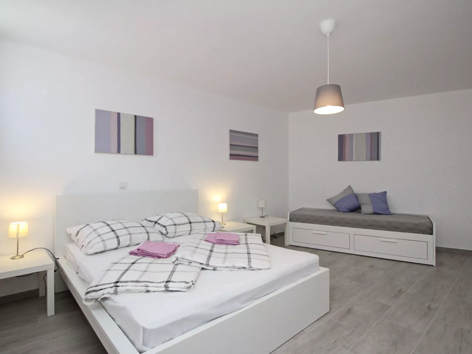 Wohnung in Baška mit Terrasse-Binnen