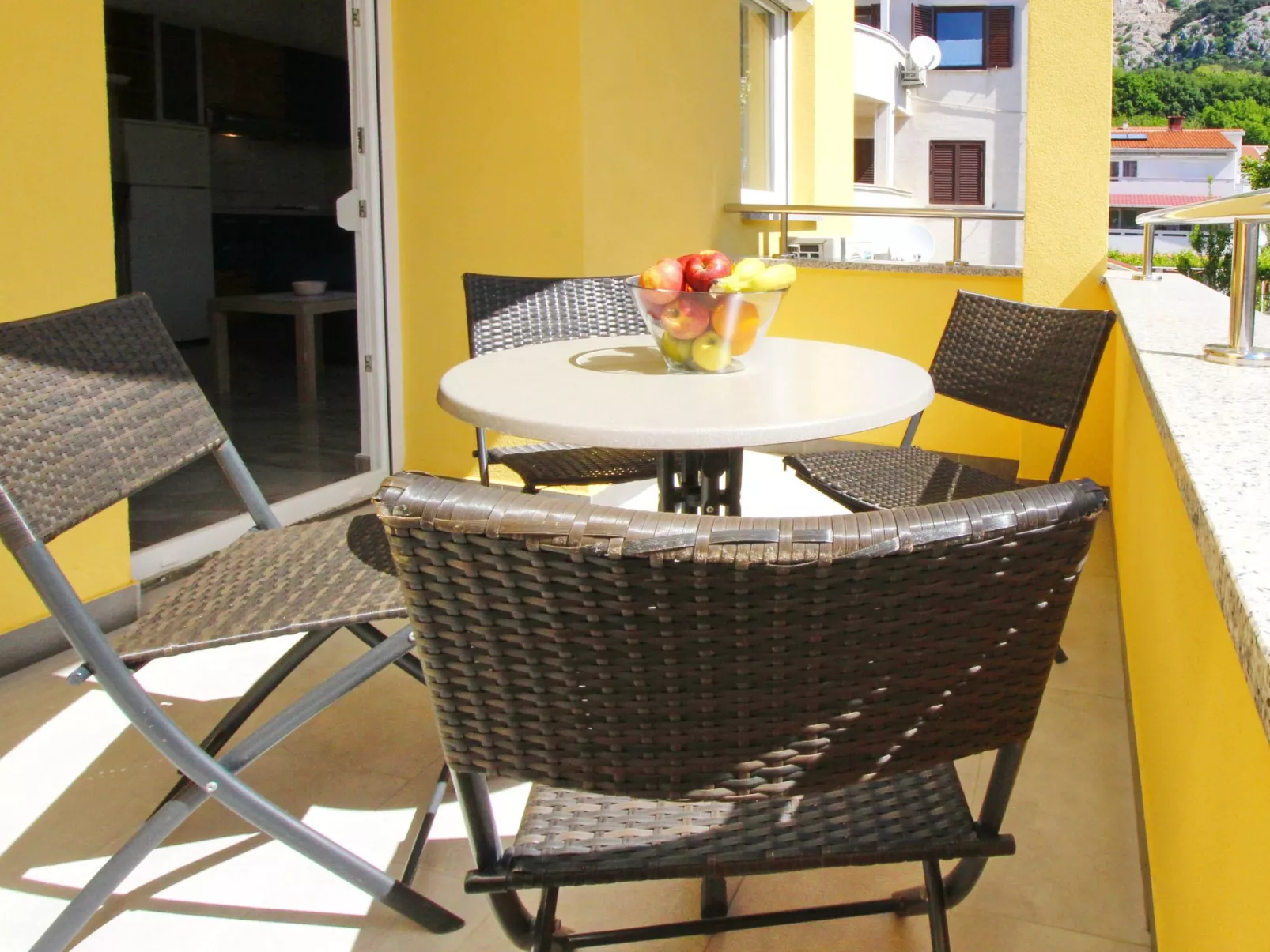 Wohnung in Baška mit Eigenem Balkon - Buiten