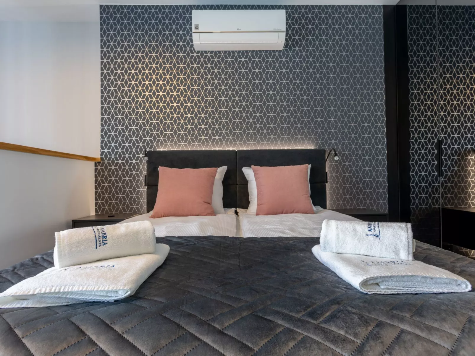 Topmoderne Ferienwohnung Albus 419-Image-tags.info