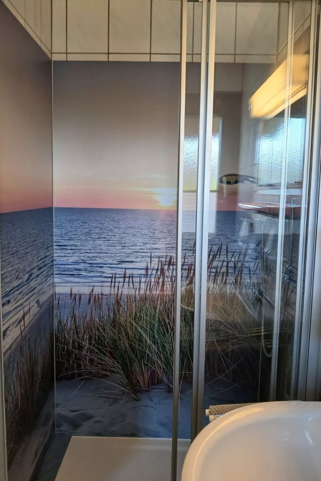 In Burhave mit Terrasse und Grill-Buiten